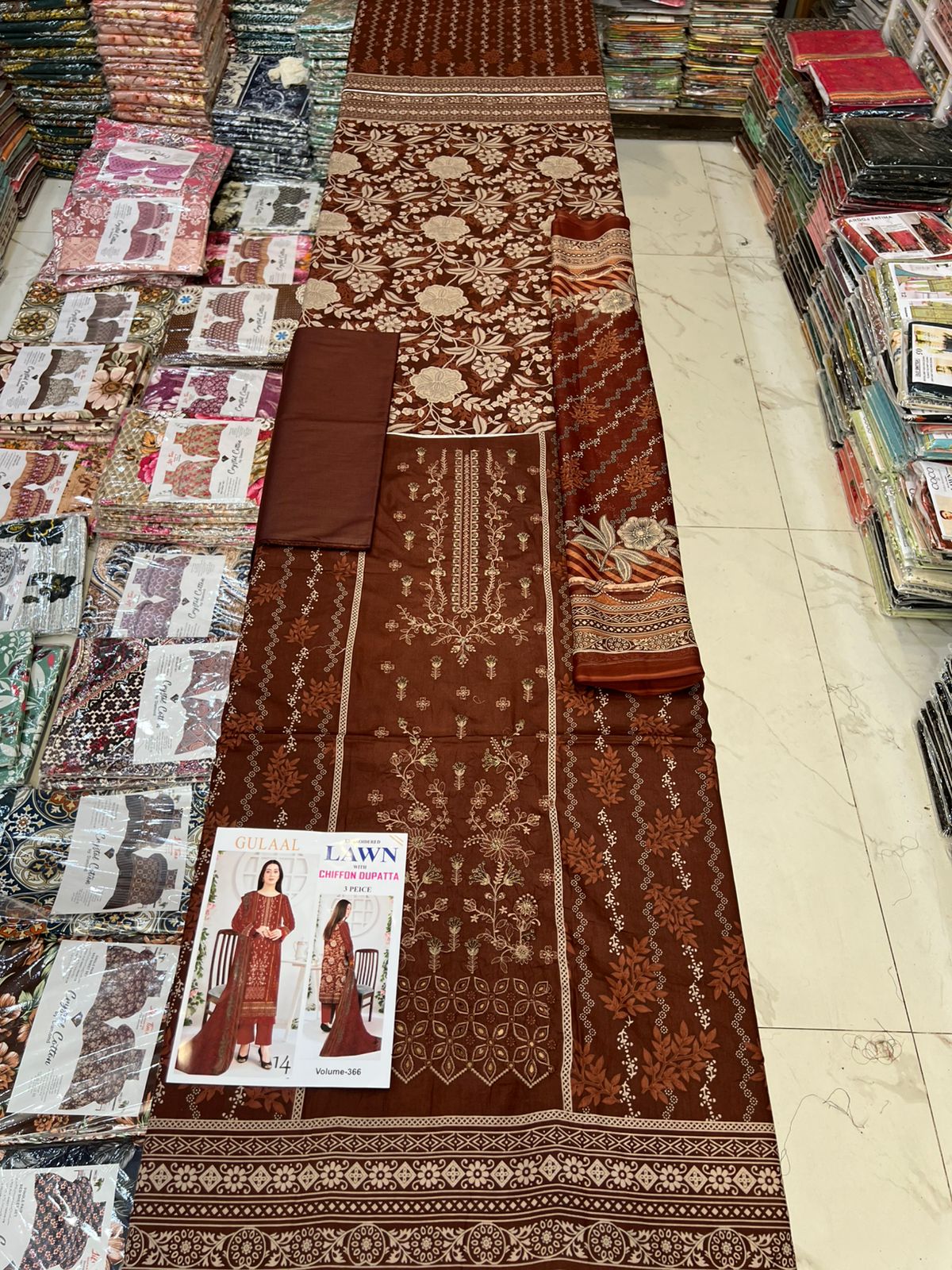 Different Brands Emb Lawn 3Pc Suit