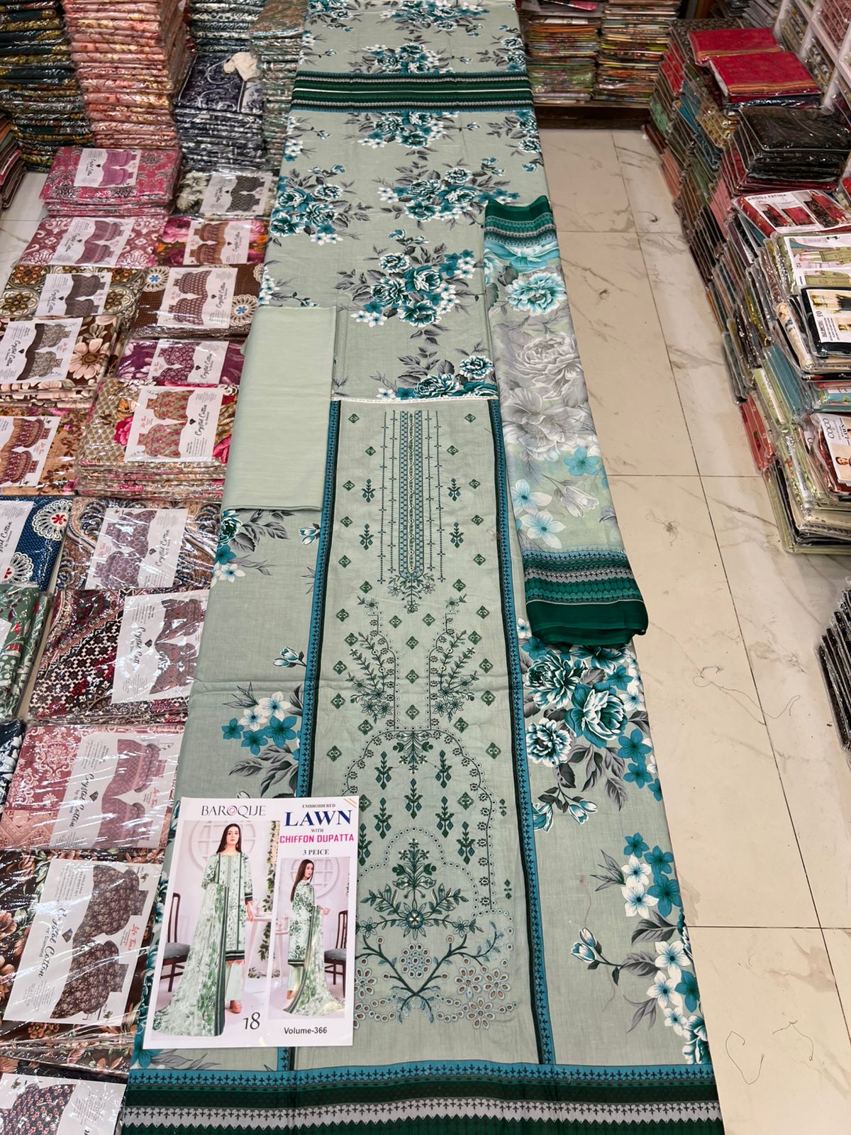 Different Brands Emb Lawn 3Pc Suit