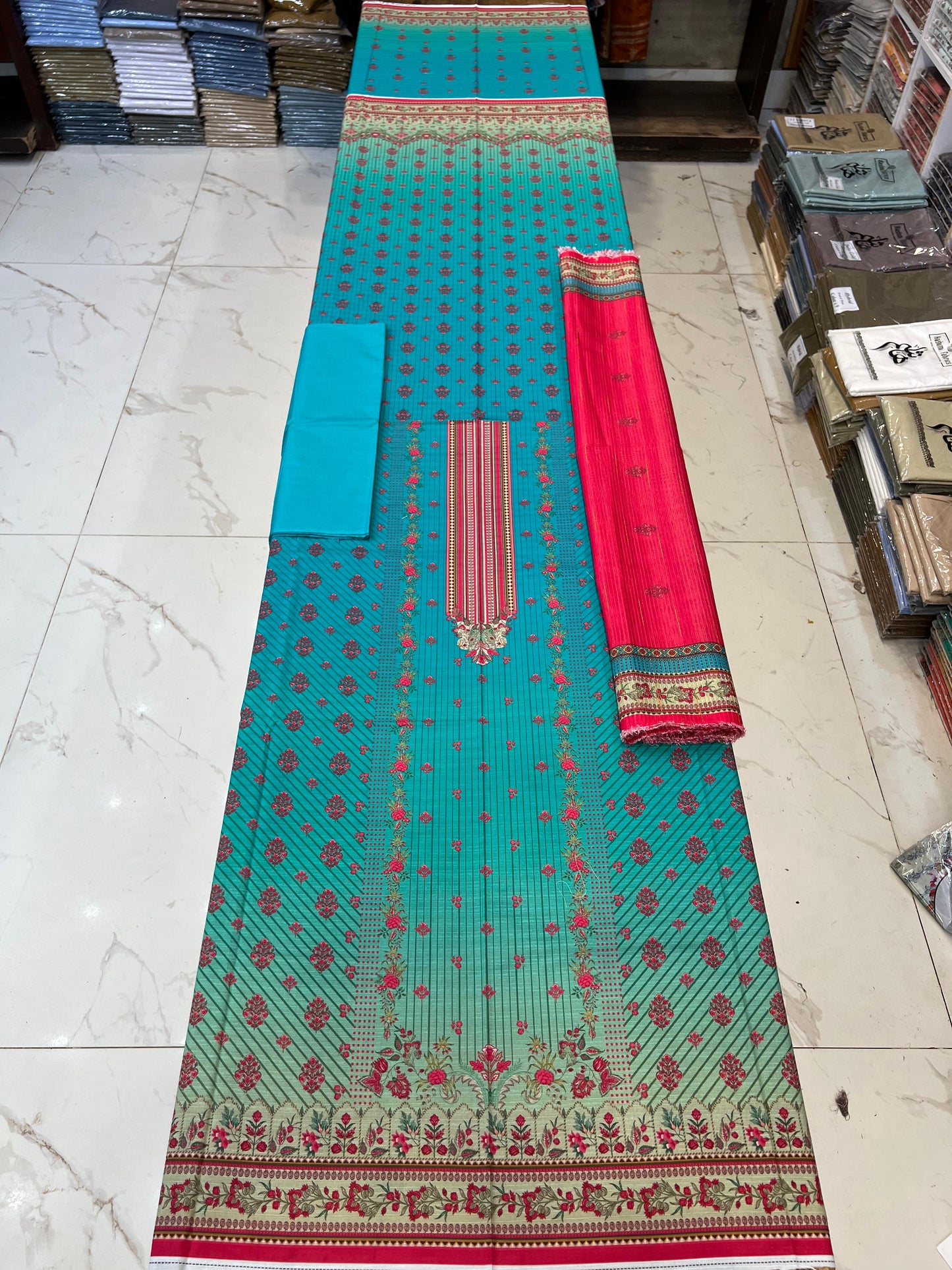 Almas Bana Dora Tarkashi Lawn