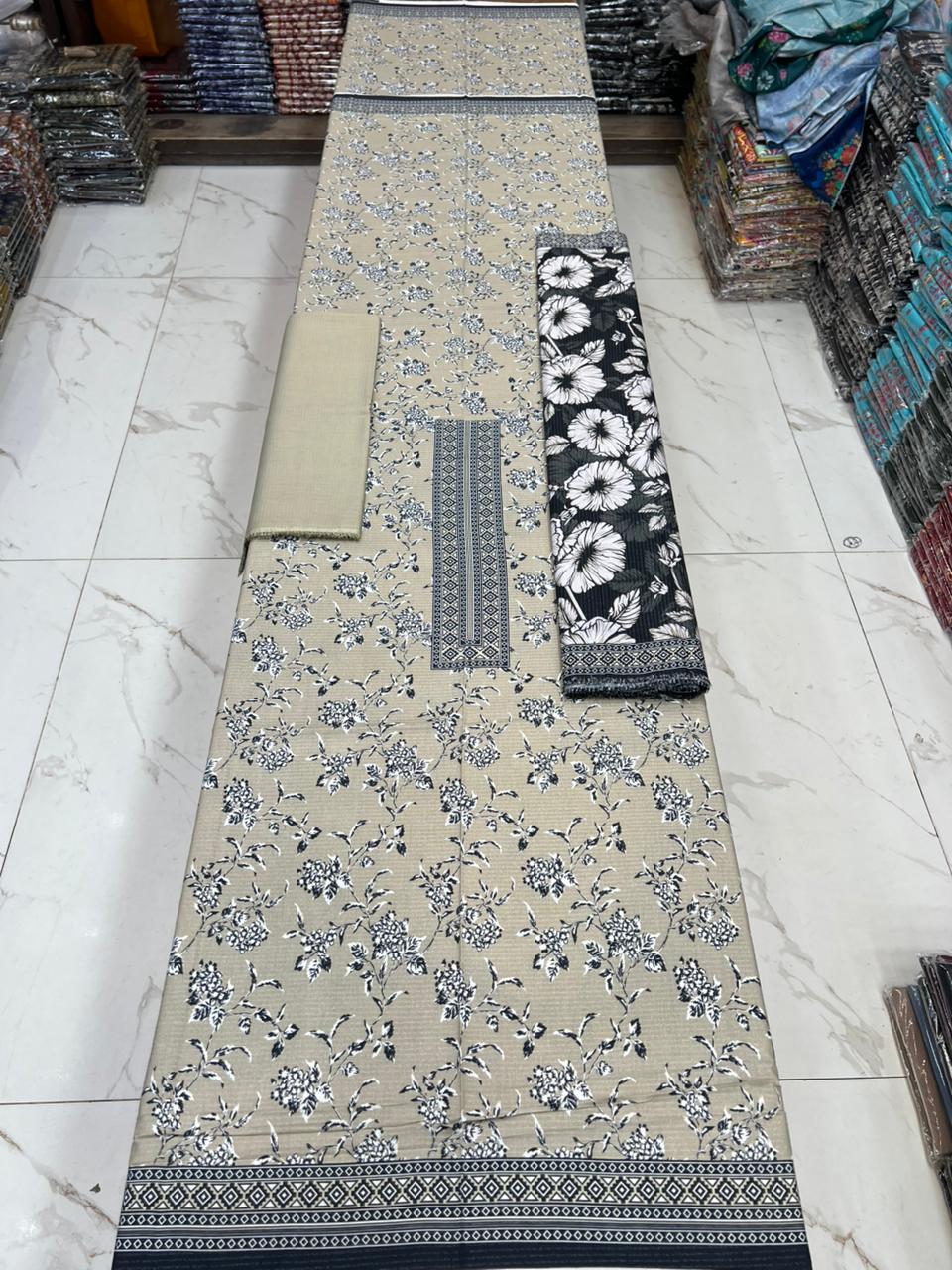 New Arrival! Luxury Fancy Karandi 3-Piece Suit