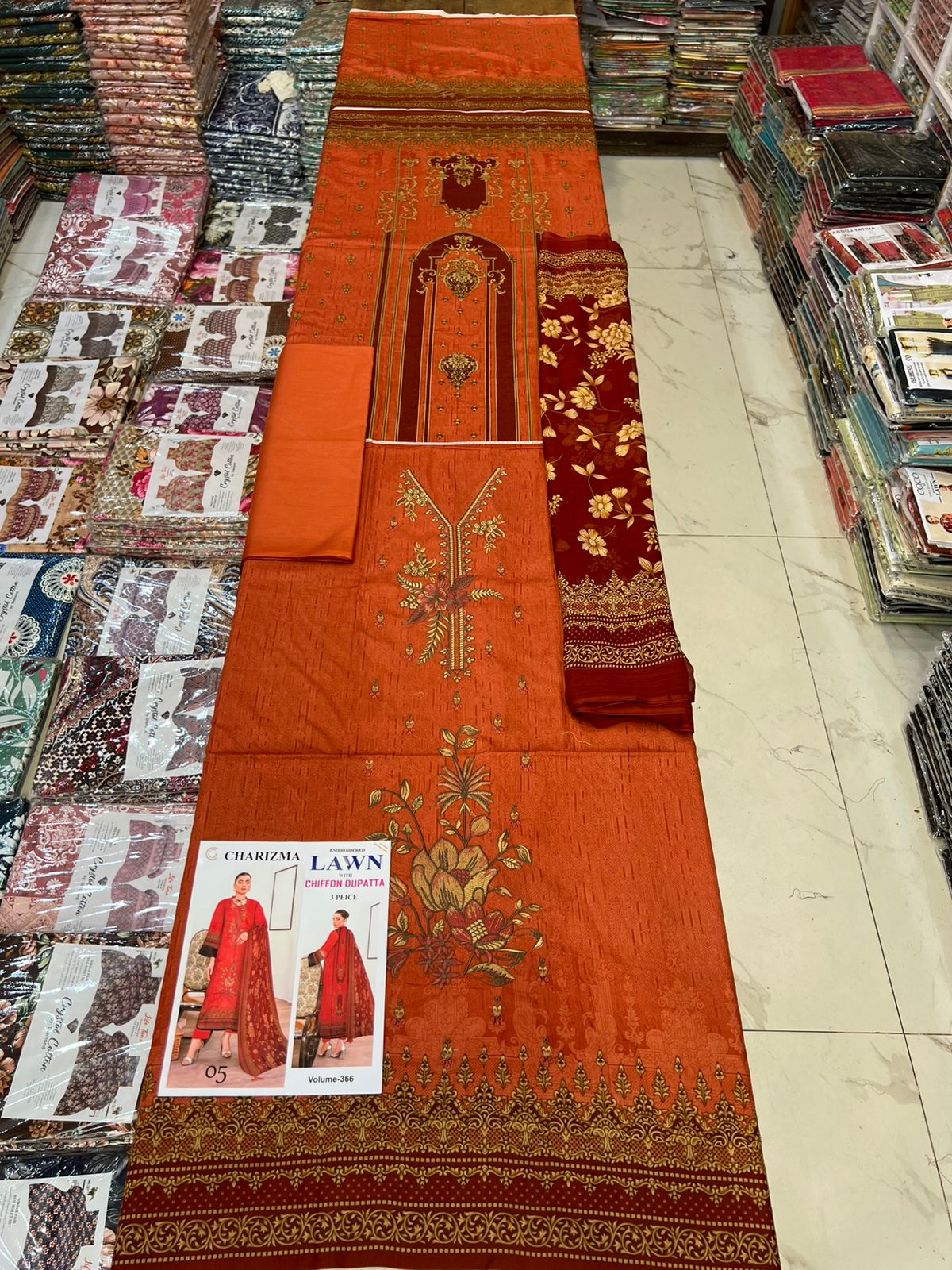 Different Brands Emb Lawn 3Pc Suit