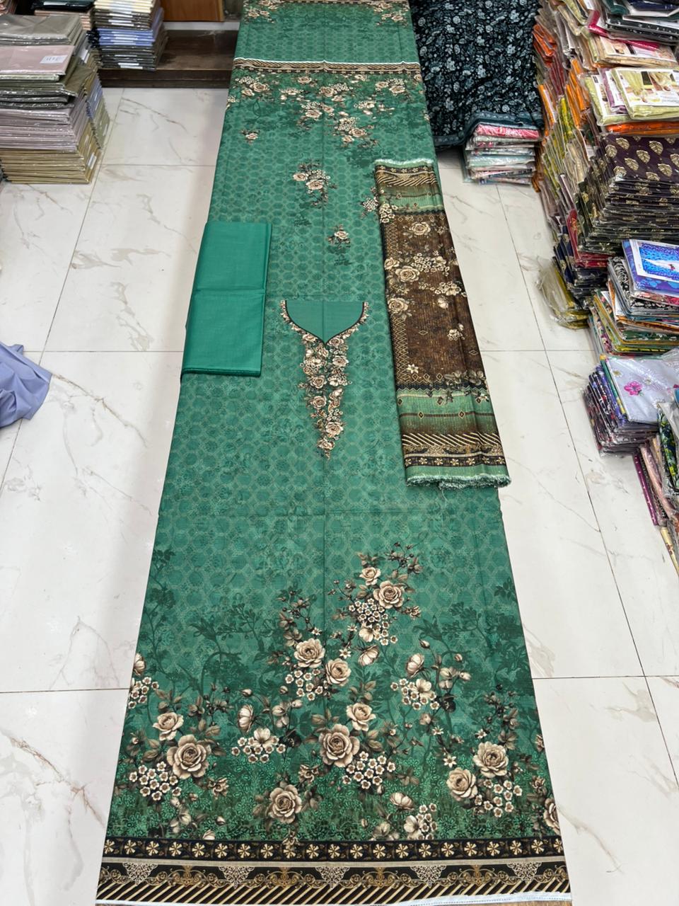 Almas Premium Bana Dora Lawn 3PC | Tarkashi Dupatta