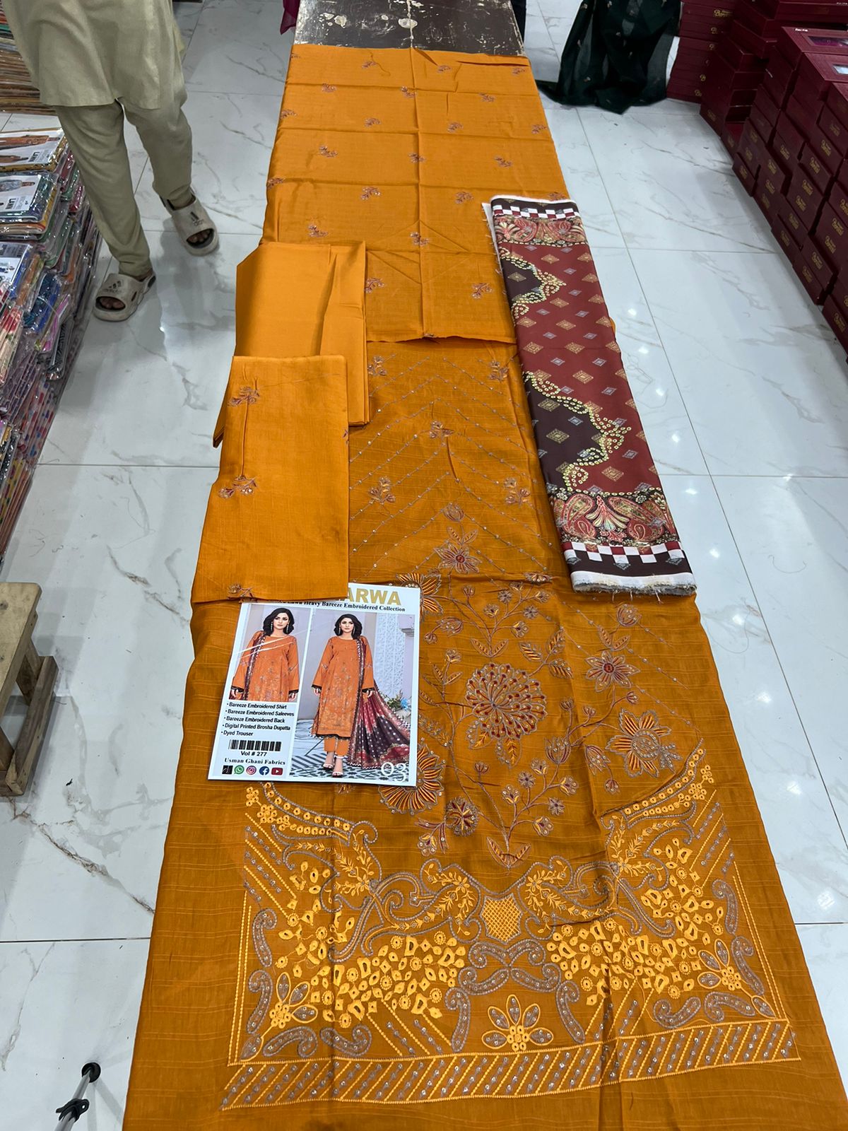 SAFA MARWA – Bana Dora Lawn Heavy EMB 3PC