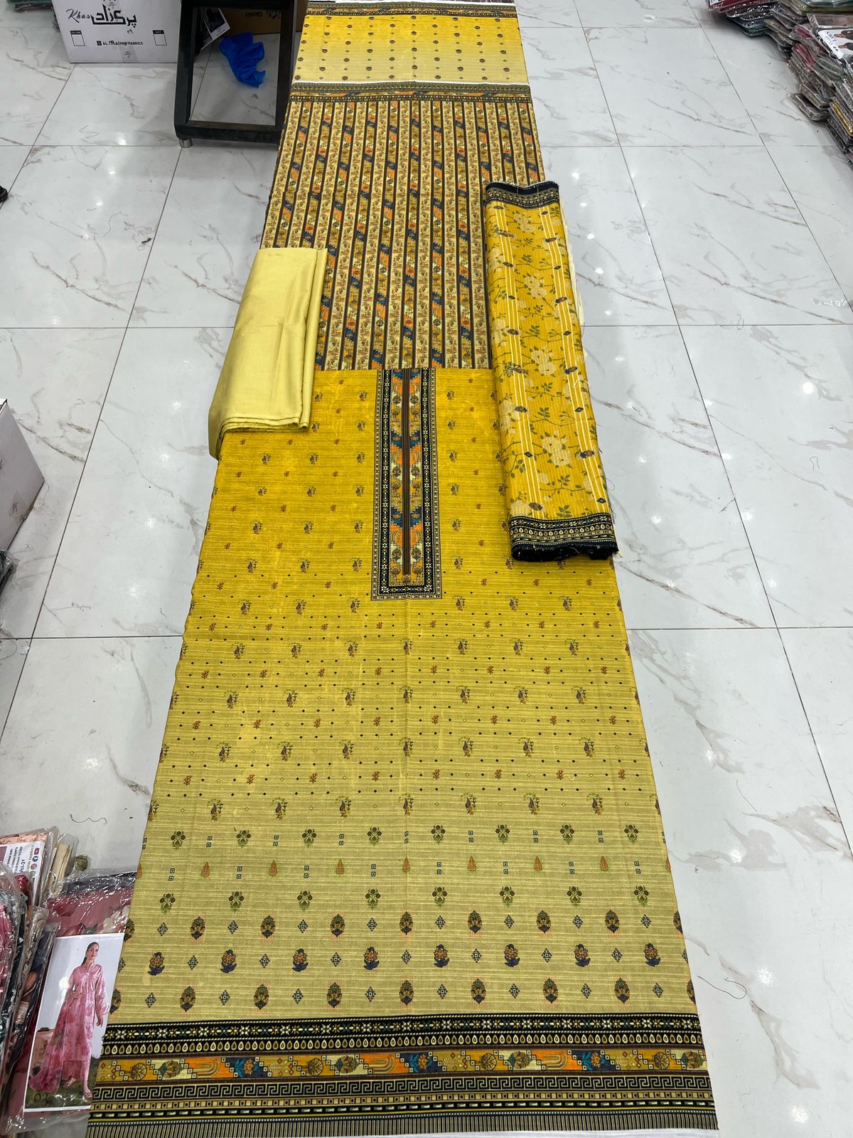 Almas Premium Bana Dora Lawn 3PC | Tarkashi Dupatta