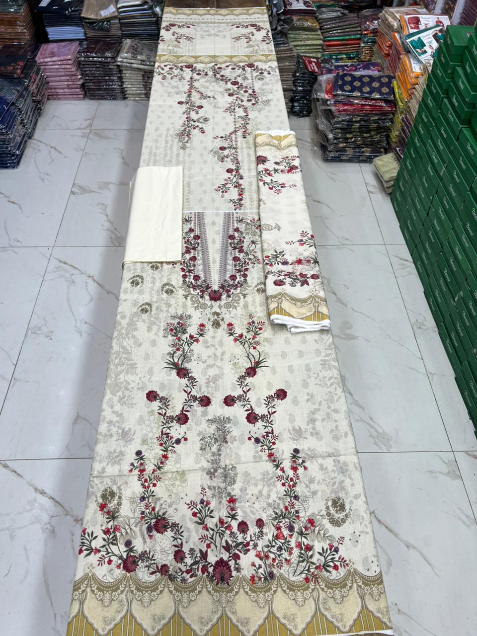 Zarqoon Lawn 3PC – Soft & Stylish Edition