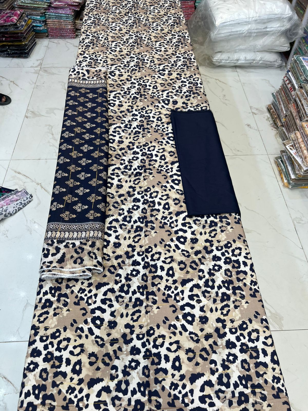 Bana Dora Tarkashi Linen