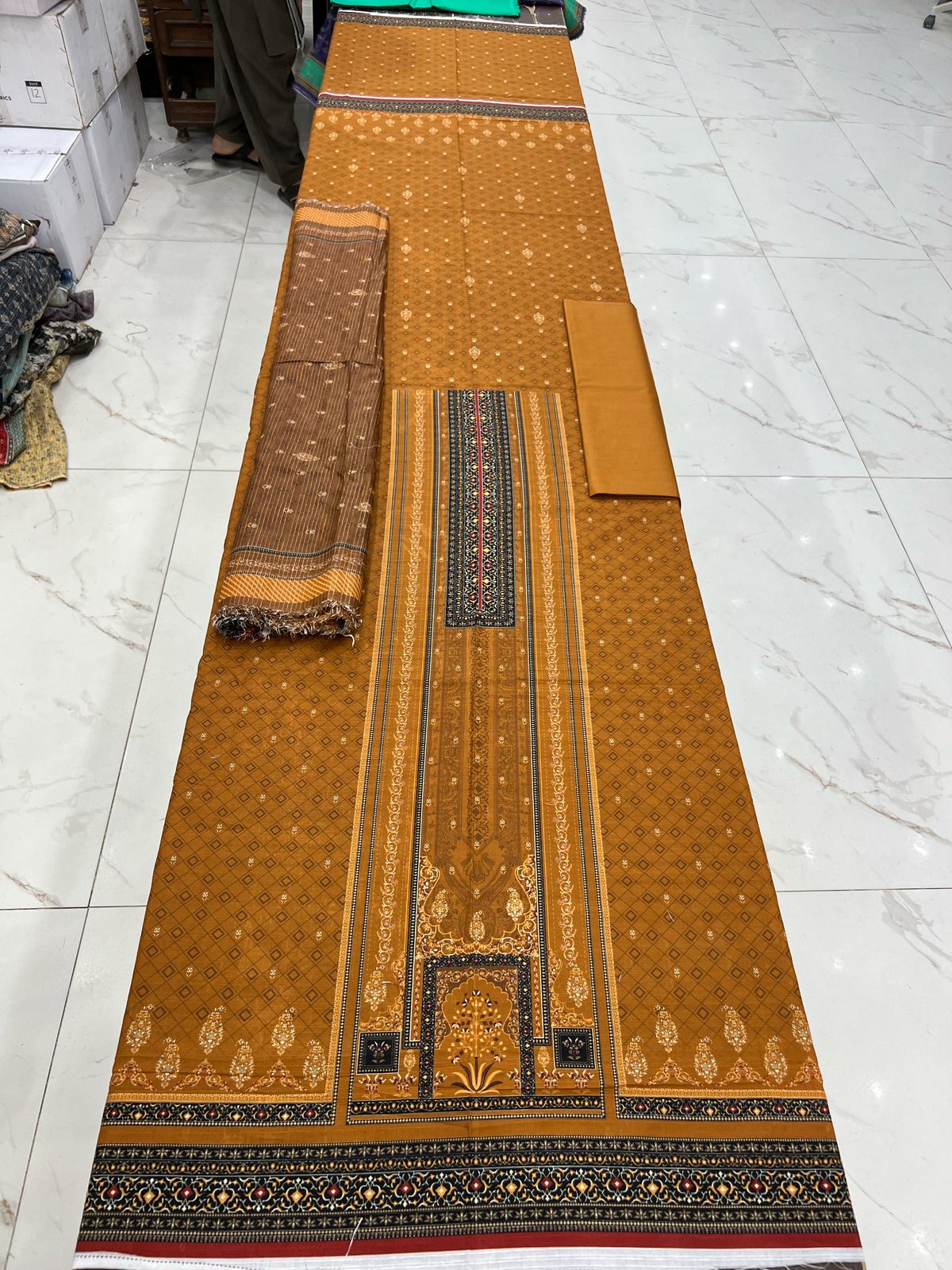 Almas Premium Bana Dora Lawn 3PC | Tarkashi Dupatta