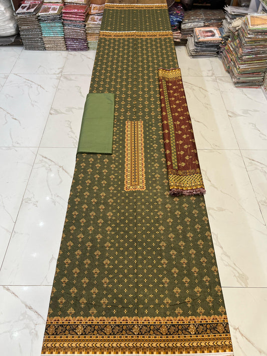 Almas Bana Dora Tarakshi Lawn