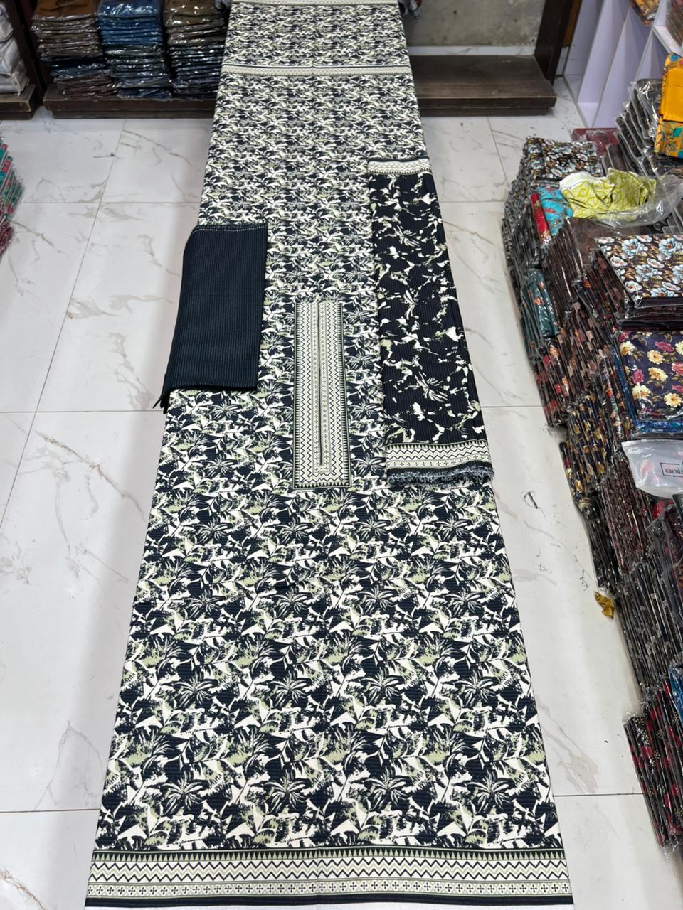 New Arrival! Luxury Fancy Karandi 3-Piece Suit