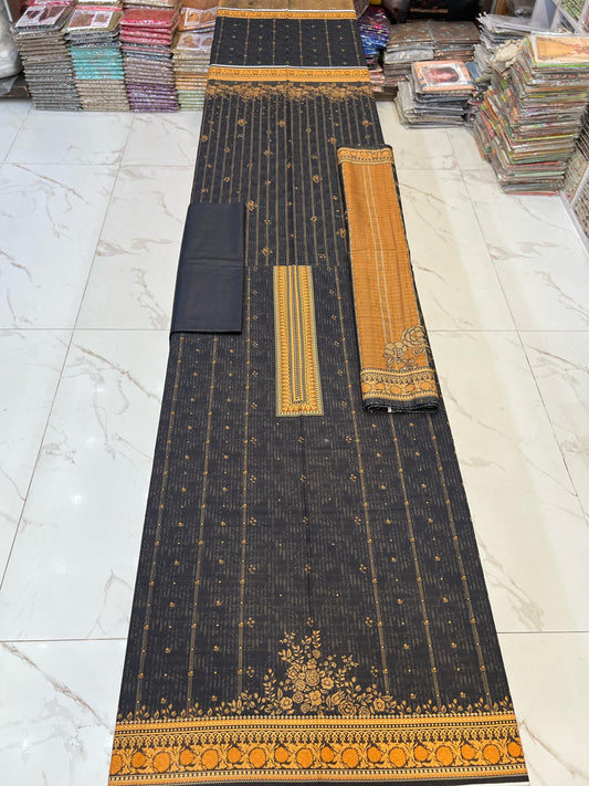 Almas Bana Dora Tarakshi Lawn