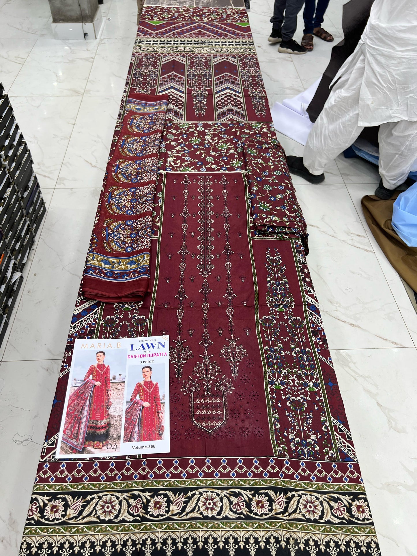 Different Brands Emb Lawn 3Pc Suit