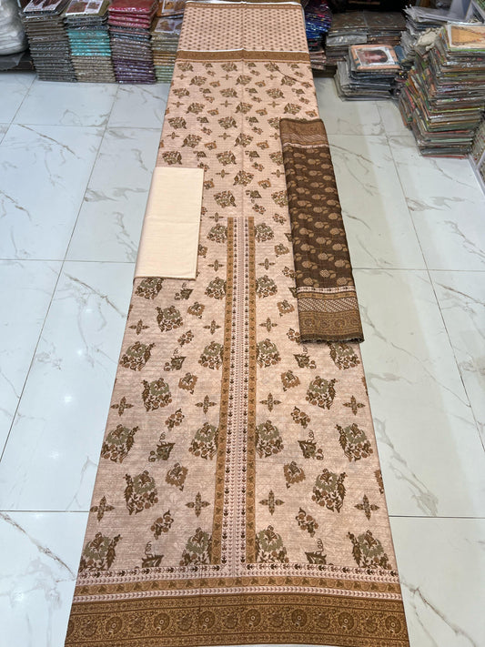 Almas Bana Dora Tarakshi Lawn