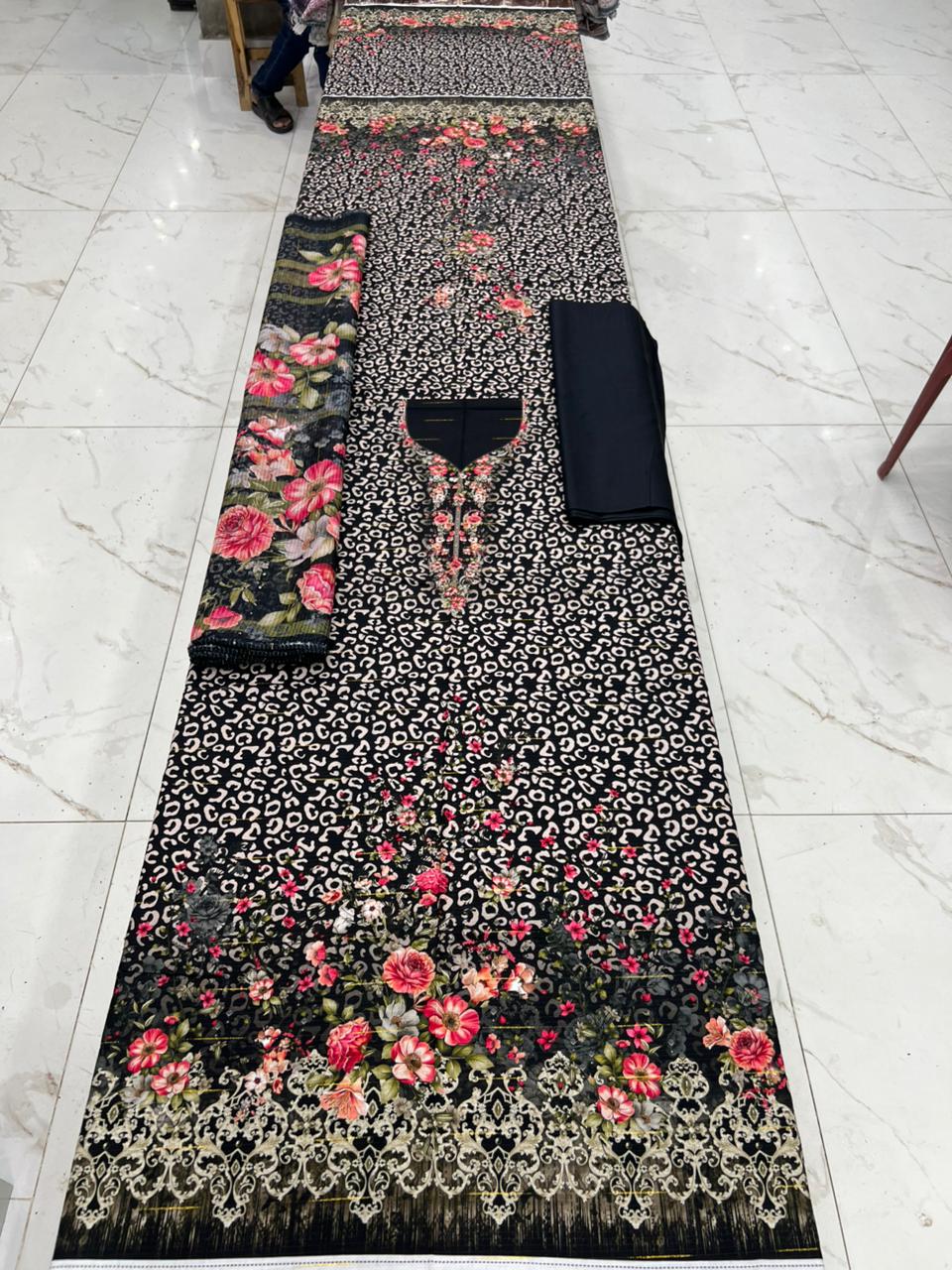 Bana Dora Tarkashi Linen