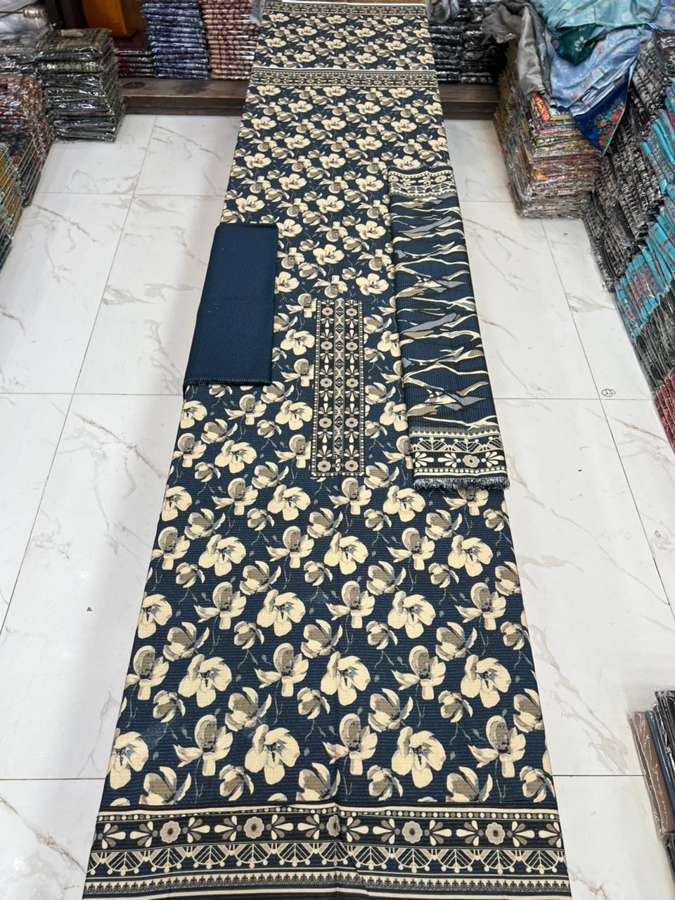 New Arrival! Luxury Fancy Karandi 3-Piece Suit