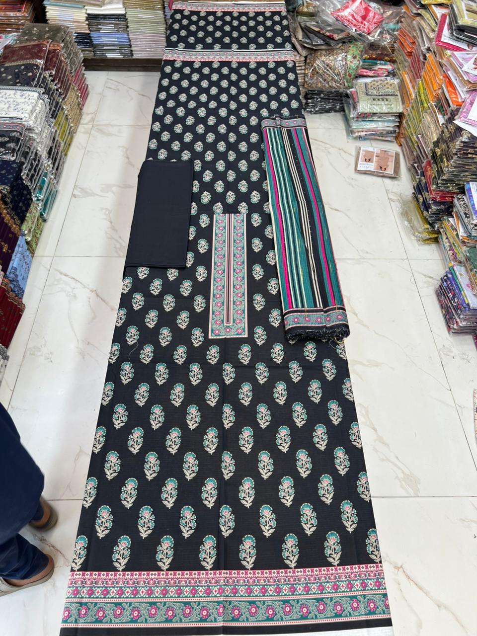 Swiss Bana Dora Lawn with Fancy Dupatta